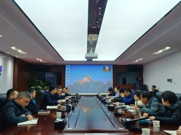 中核江西礦業(yè)召開(kāi)2024年黨委務(wù)虛會(huì )